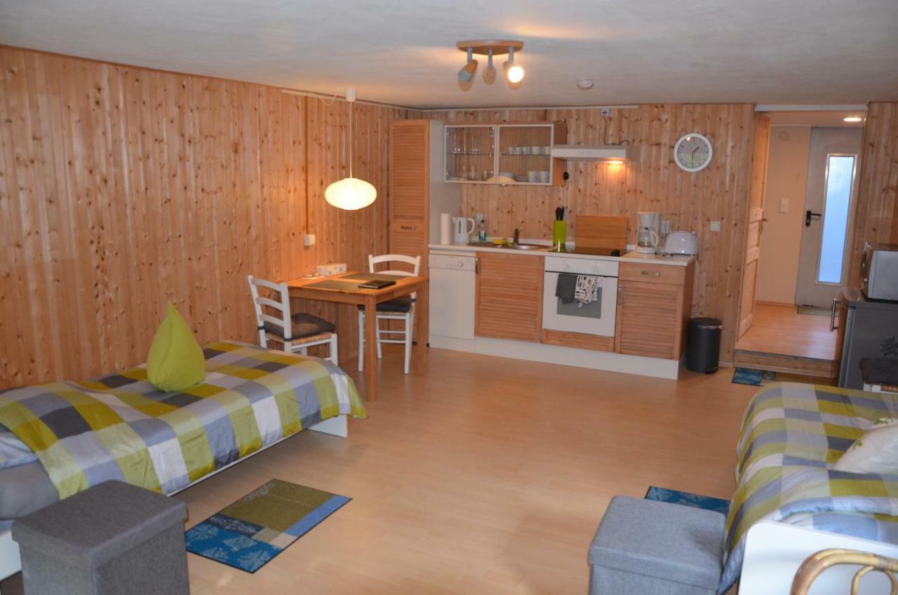 Souterrainappartement Bielefeld Eksteriør bilde